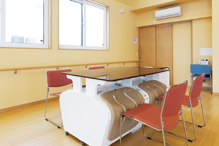 足湯につかってリフレッシュ