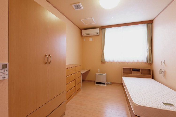 8畳タイプ(31室)